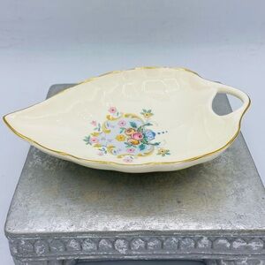 Vintage Royal Doulton “Juliet” Leaf Shaped England  Fine Bone China Dish 1981